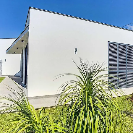 Villa Estrelicia Brava *